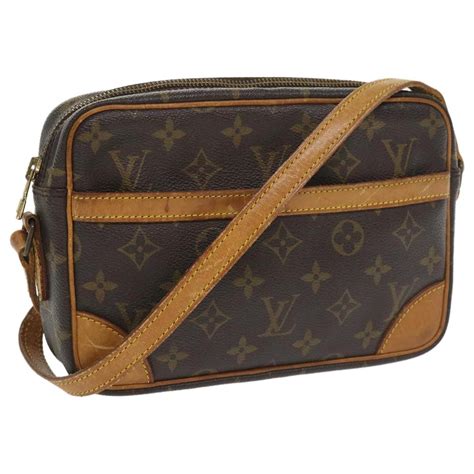 lv trocadero 23